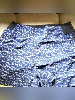 Athleta Size 8 Brooklyn Printed Shorts